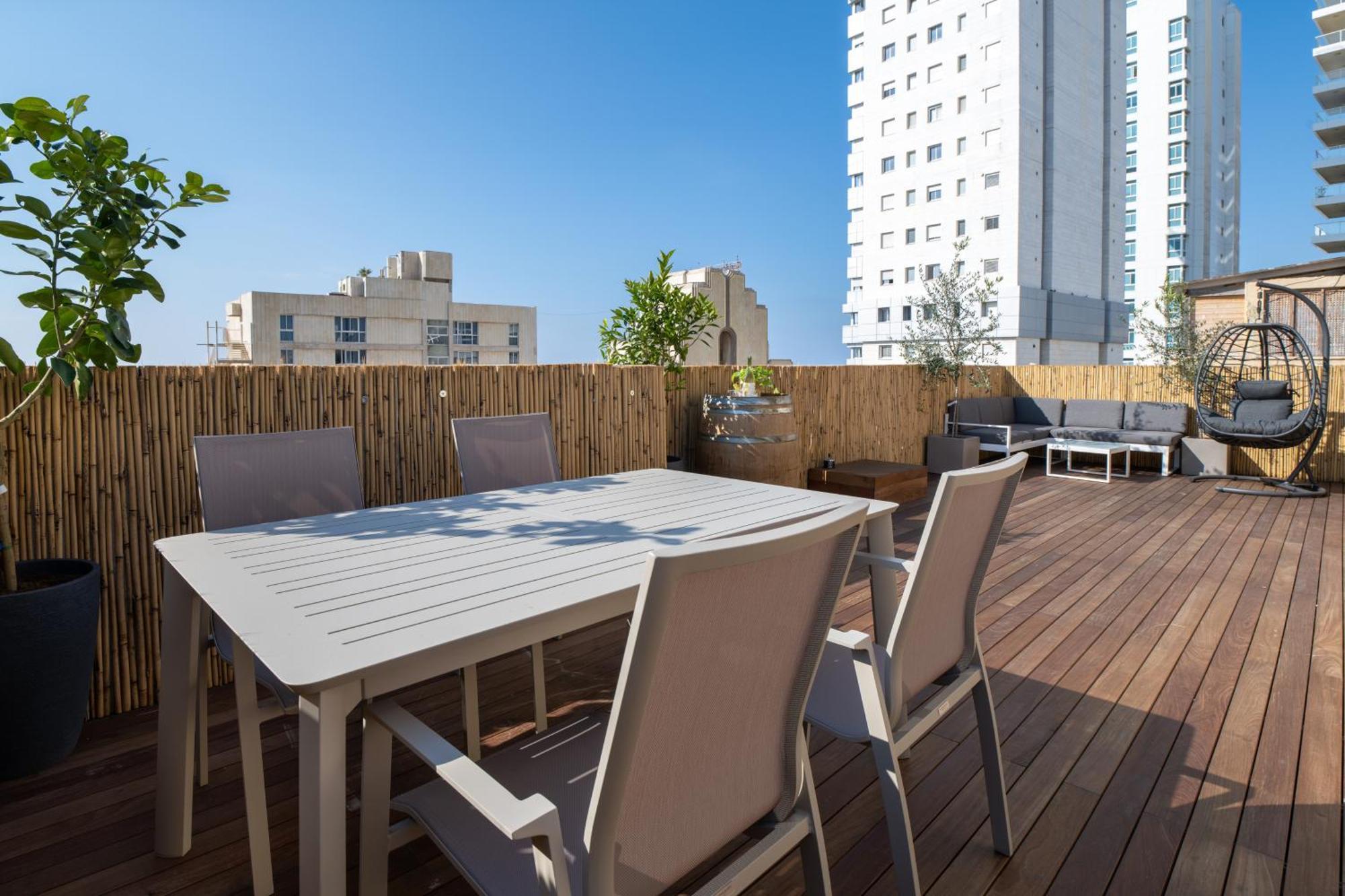 Roof Top 3 Floors Нетанья Екстер'єр фото